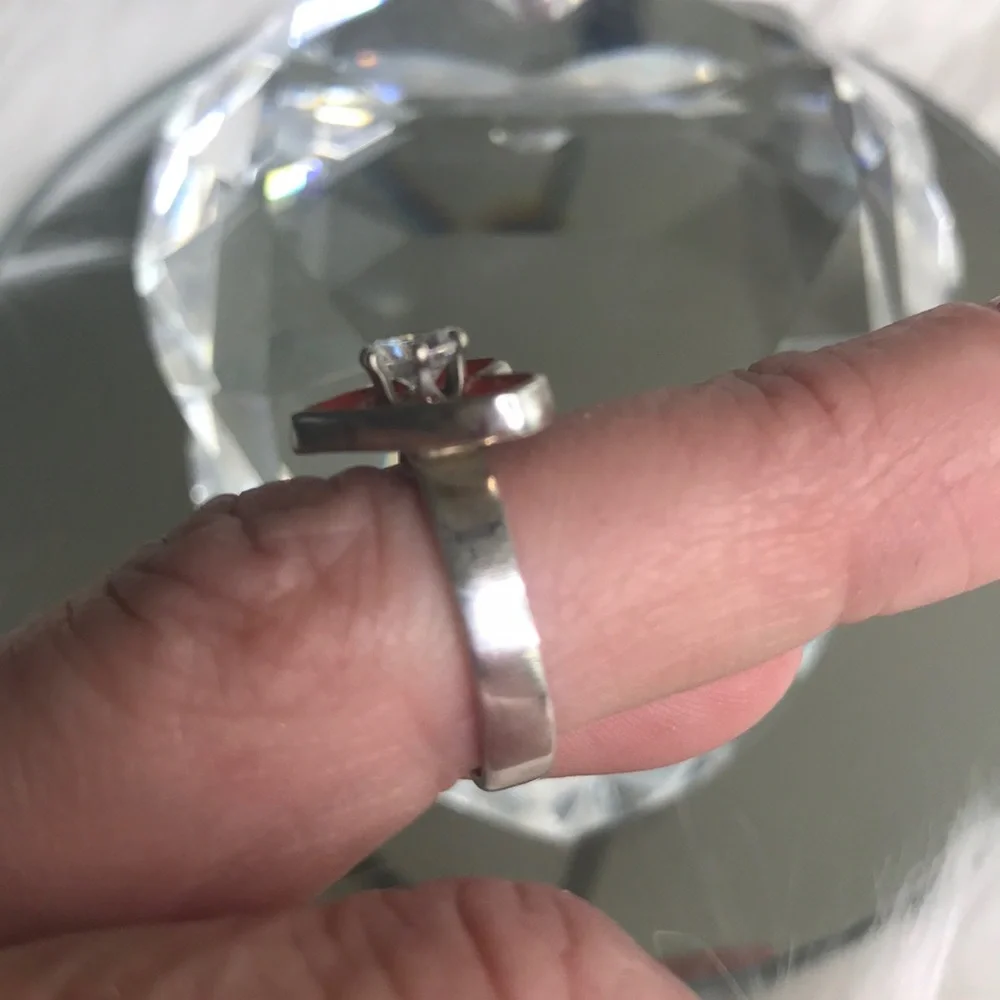 Valentine's Day Love Heart Ring Sterling Silver Cubic Zirconia Red enamel size 6 - Picture 3 of 4